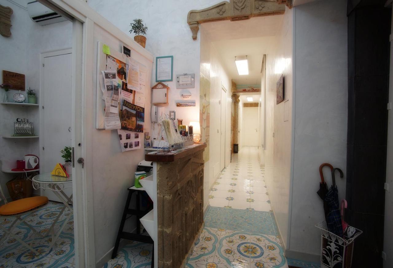 Le Vie Di Napoli B&B Экстерьер фото